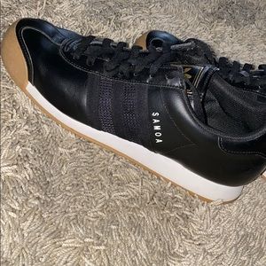 Adidas Samoa sneakers